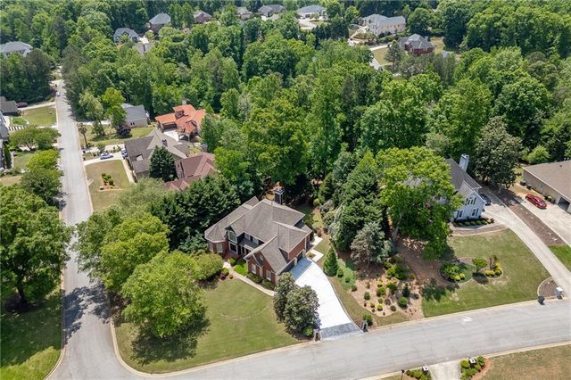 665 Links View Drive, Sugar Hill, GA 30518