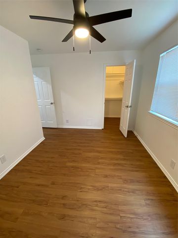 1304-B Conway DR, San Marcos, TX 78666