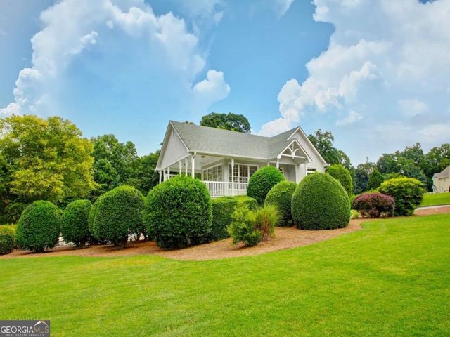 150 Kylemore Pass, Tyrone, GA 30290