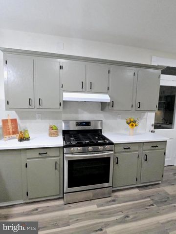 30 FRONT ST, Mohnton, PA 19540