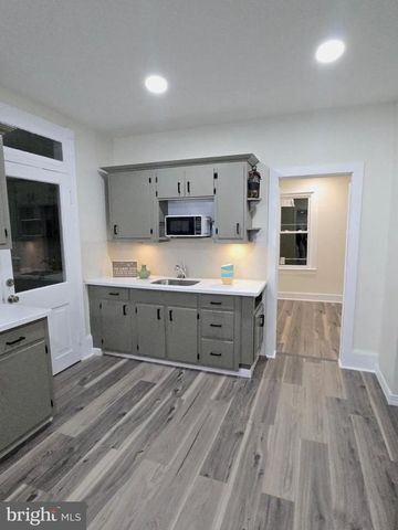 30 FRONT ST, Mohnton, PA 19540