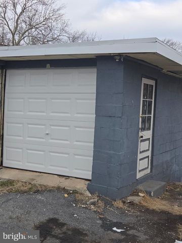 30 FRONT ST, Mohnton, PA 19540