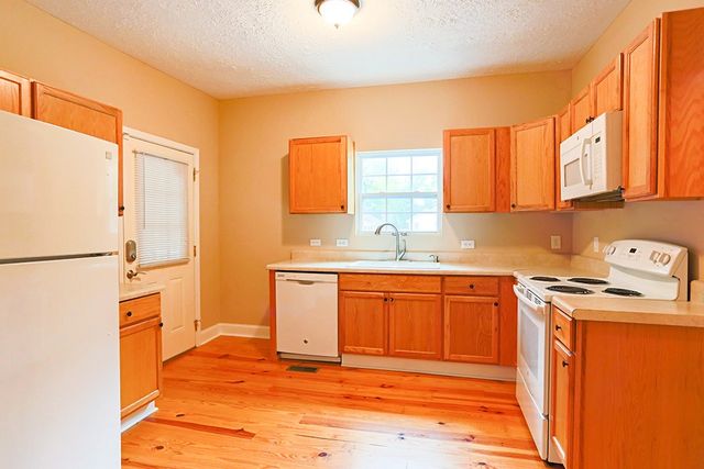 200A Richardson Ave, Murfreesboro, TN 37130