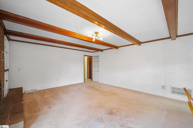 207 Grandview Circle, Travelers Rest, SC 29690