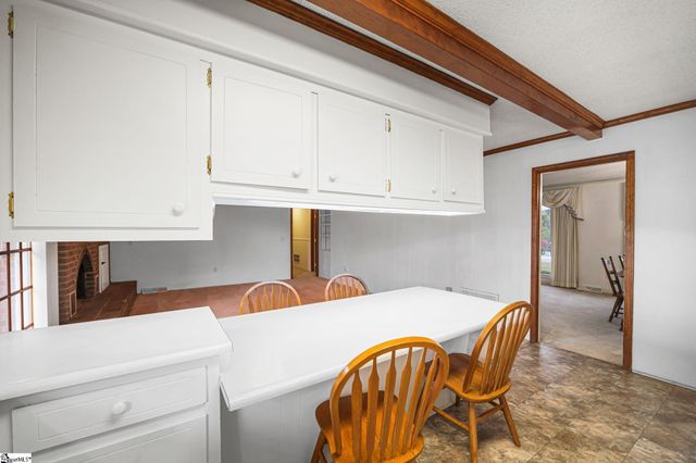 207 Grandview Circle, Travelers Rest, SC 29690