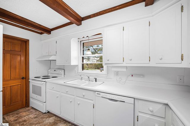 207 Grandview Circle, Travelers Rest, SC 29690