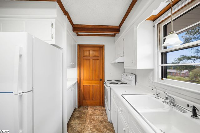 207 Grandview Circle, Travelers Rest, SC 29690