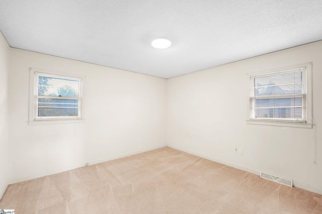 207 Grandview Circle, Travelers Rest, SC 29690