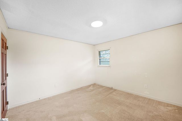 207 Grandview Circle, Travelers Rest, SC 29690