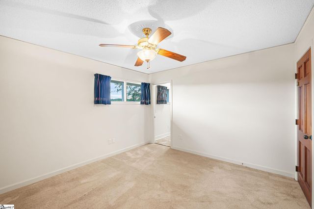 207 Grandview Circle, Travelers Rest, SC 29690