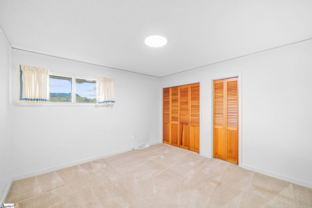 207 Grandview Circle, Travelers Rest, SC 29690