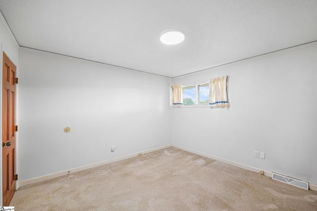 207 Grandview Circle, Travelers Rest, SC 29690