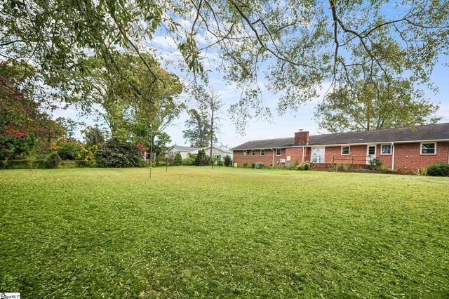 207 Grandview Circle, Travelers Rest, SC 29690