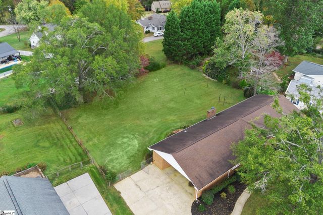 207 Grandview Circle, Travelers Rest, SC 29690