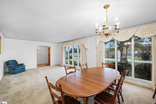 207 Grandview Circle, Travelers Rest, SC 29690