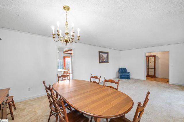 207 Grandview Circle, Travelers Rest, SC 29690