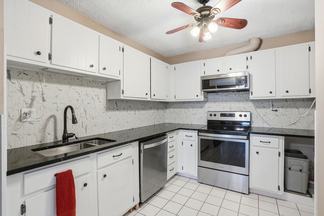 190 S Wood Dale Road 1107, Wood Dale, IL 60191