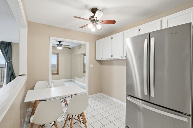 190 S Wood Dale Road 1107, Wood Dale, IL 60191