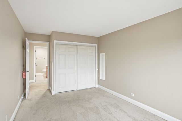 190 S Wood Dale Road 1107, Wood Dale, IL 60191