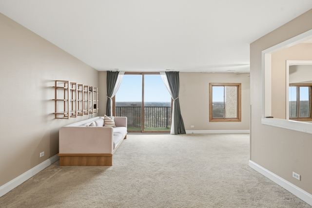 190 S Wood Dale Road 1107, Wood Dale, IL 60191