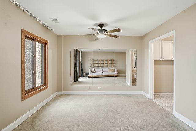 190 S Wood Dale Road 1107, Wood Dale, IL 60191