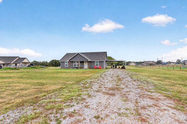 1012 Brown Court, Poolville, TX 76487