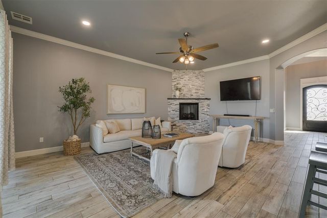 23921 N Pennsylvania Avenue, Edmond, OK 73025