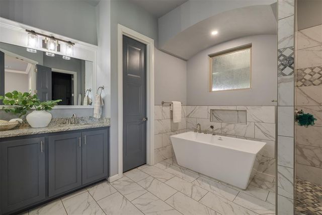 23921 N Pennsylvania Avenue, Edmond, OK 73025