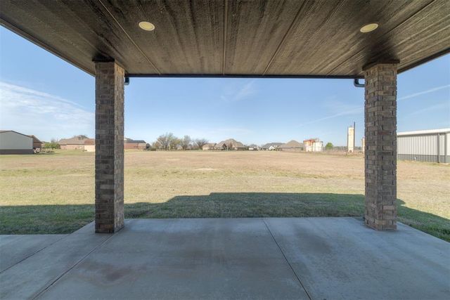 23921 N Pennsylvania Avenue, Edmond, OK 73025