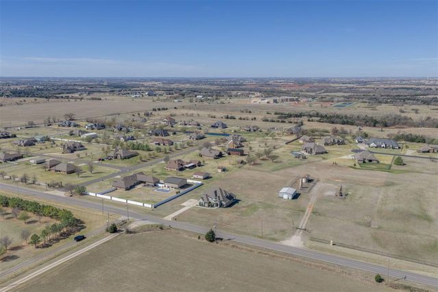 23921 N Pennsylvania Avenue, Edmond, OK 73025