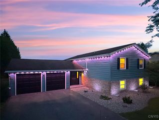 112 Manor Lane, Whitestown, NY 13424