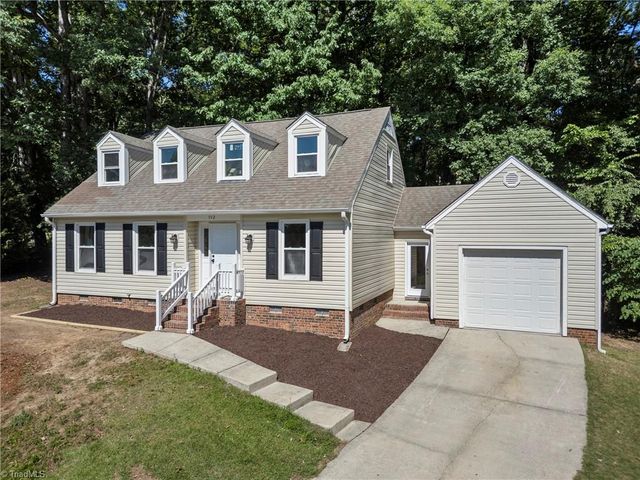 942 Chatfield Drive, Jamestown, NC 27282
