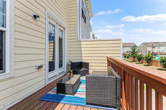 327 Great Northern Station, Apex, NC 27502