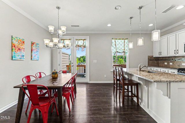 327 Great Northern Station, Apex, NC 27502