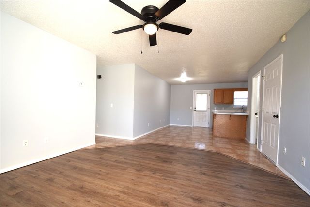 12 Burnett Circle, Bentonville, AR 72712