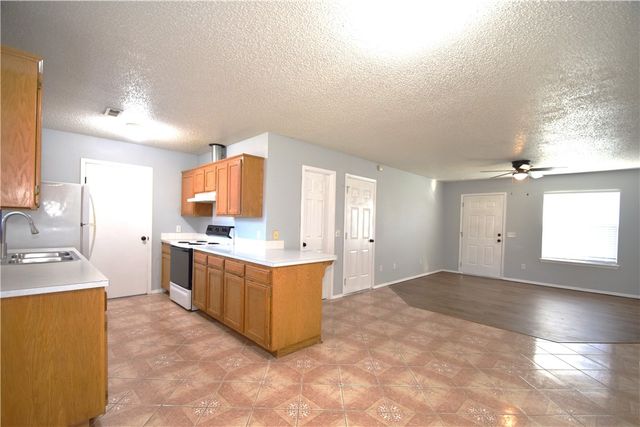 12 Burnett Circle, Bentonville, AR 72712