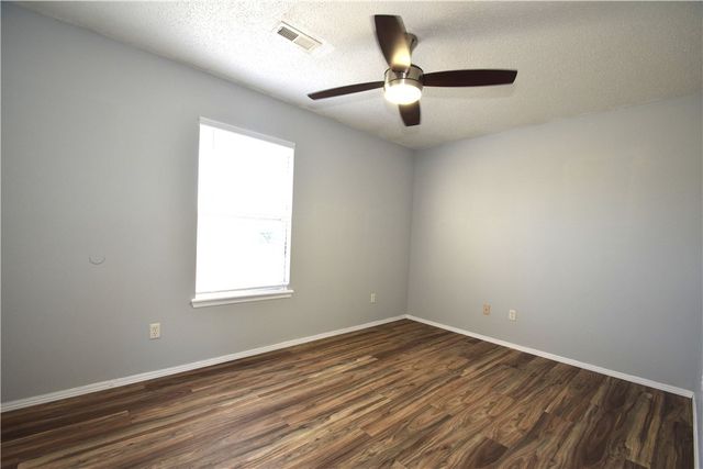 12 Burnett Circle, Bentonville, AR 72712