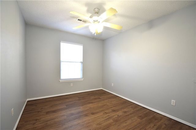 12 Burnett Circle, Bentonville, AR 72712