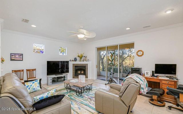 881 Glen Abbey Way, Melbourne, FL 32940