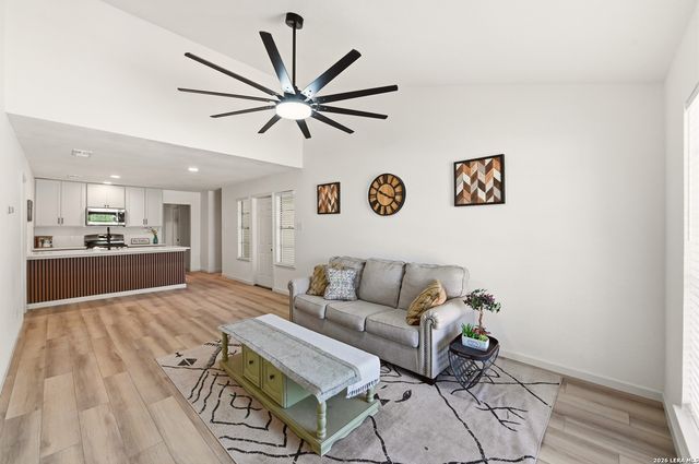 5730 Bienville, San Antonio, TX 78233