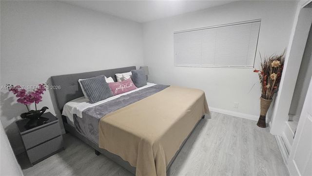 1831 NE 56th St A, Fort Lauderdale, FL 33308