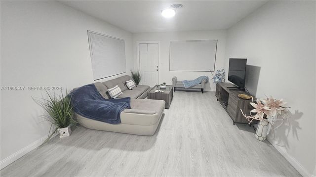 1831 NE 56th St A, Fort Lauderdale, FL 33308