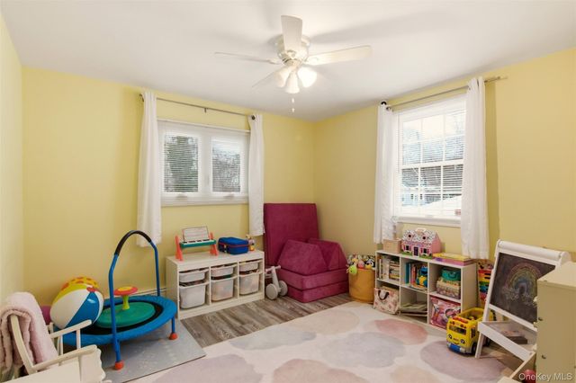 27 Great River Drive, Sound Beach, NY 11789