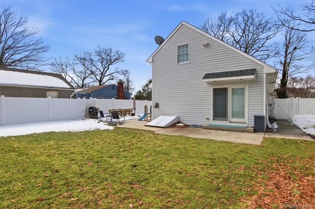 27 Great River Drive, Sound Beach, NY 11789