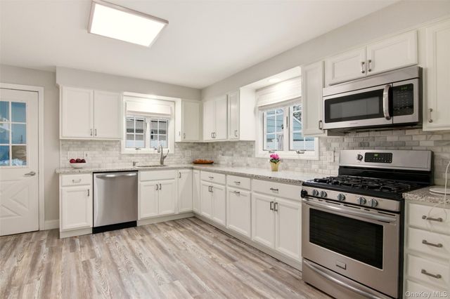 27 Great River Drive, Sound Beach, NY 11789