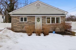 27 Great River Drive, Sound Beach, NY 11789