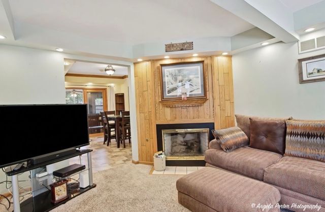 7508 Cedar Drive, Wonder Lake, IL 60097