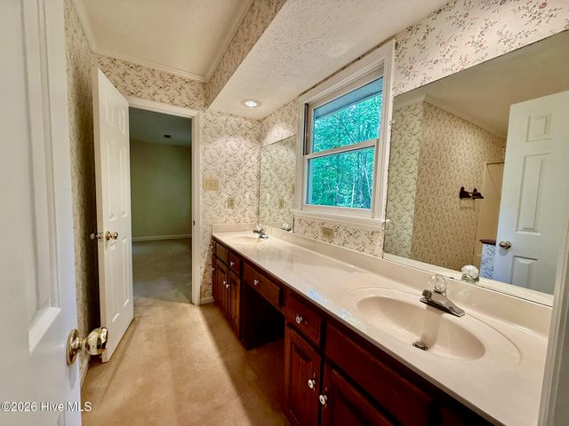 829 Williamsburg Drive, Rockingham, NC 28379