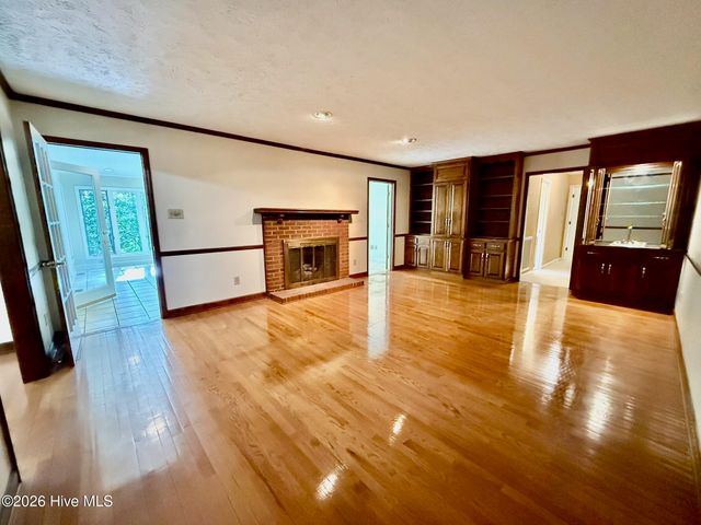 829 Williamsburg Drive, Rockingham, NC 28379