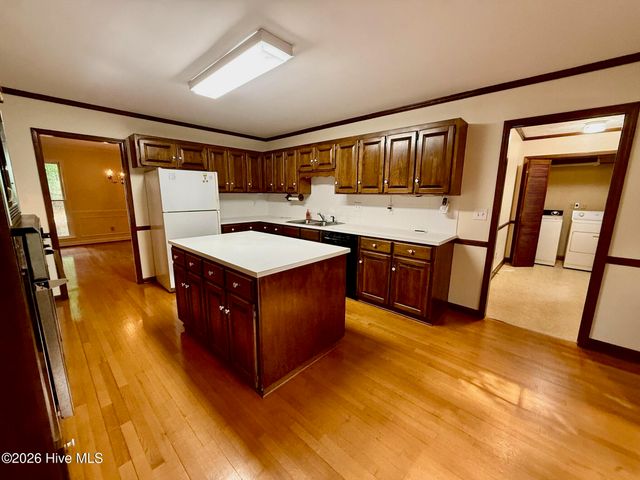 829 Williamsburg Drive, Rockingham, NC 28379